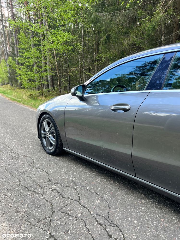 Mercedes-Benz CLA 180 d 7G-DCT - 4