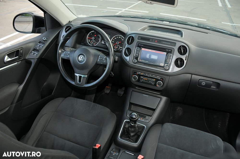 Volkswagen Tiguan 2.0 TDI DPF BlueMotion Technology Exclusive - 12