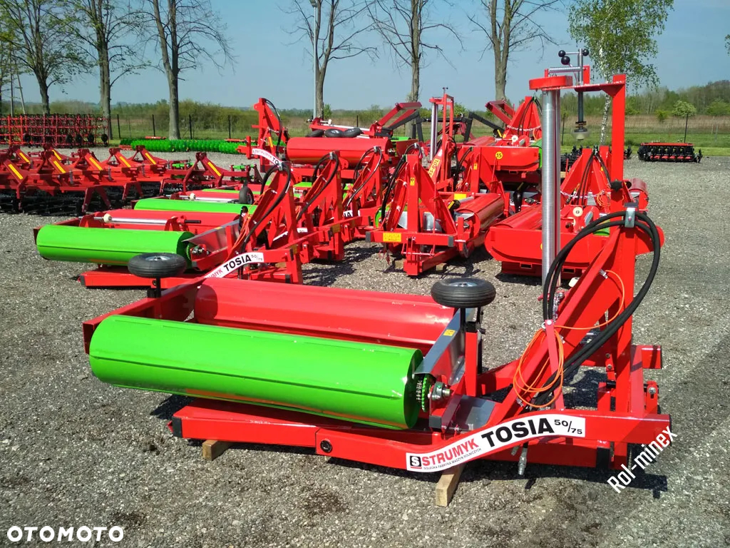 Owijarka do bel balotów sianokiszonki na folię 50/75 firmy Strumyk Transport - 4