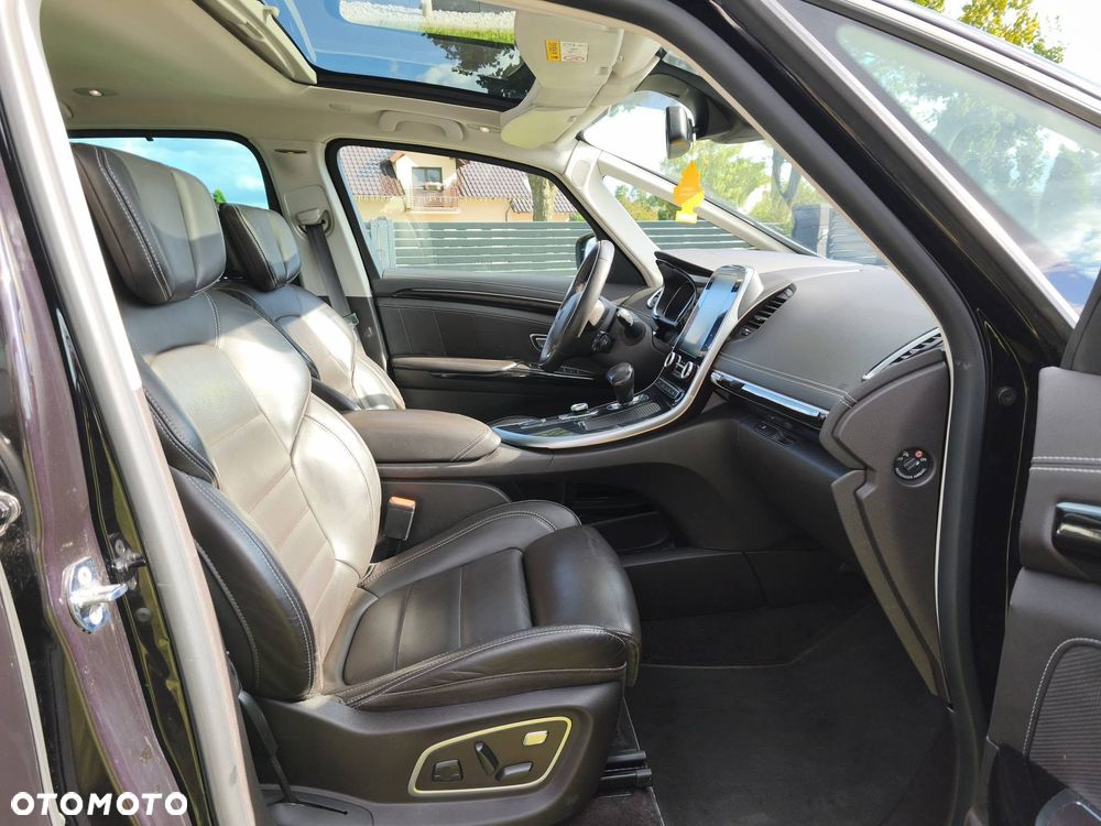 Renault Espace 1.6 dCi Energy Initiale Paris EDC 7os - 9