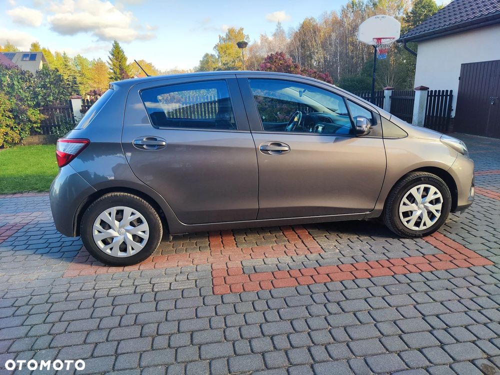 Toyota Yaris 1.5 Premium - 13