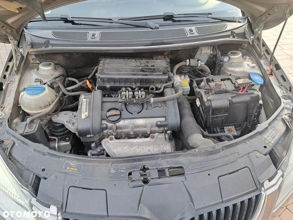 Skoda Roomster 1.4 16V Comfort - 15