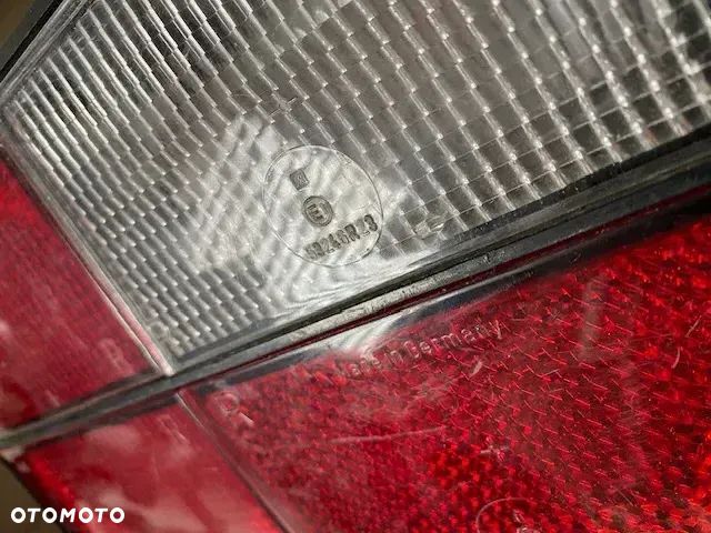 LAMPA PRAWA TYŁ PORSCHE 924 944 HELLA - 3