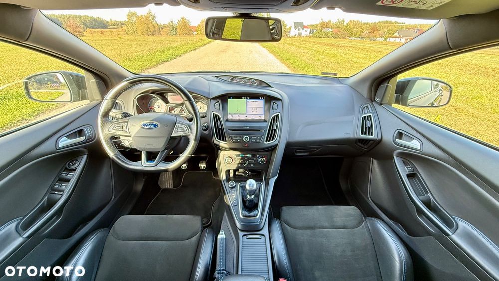 Ford Focus 2.3 EcoBoost RS - 5