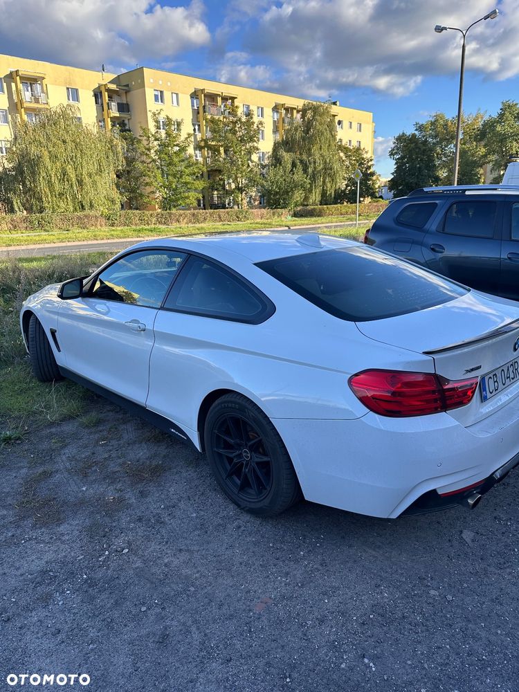 BMW Seria 4 428i Coupe xDrive - 4