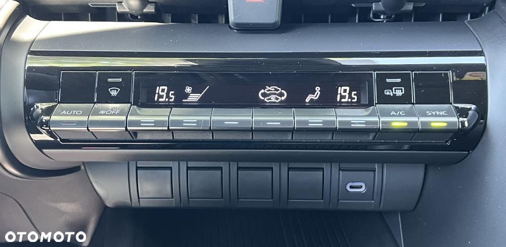 Toyota C-HR - 16
