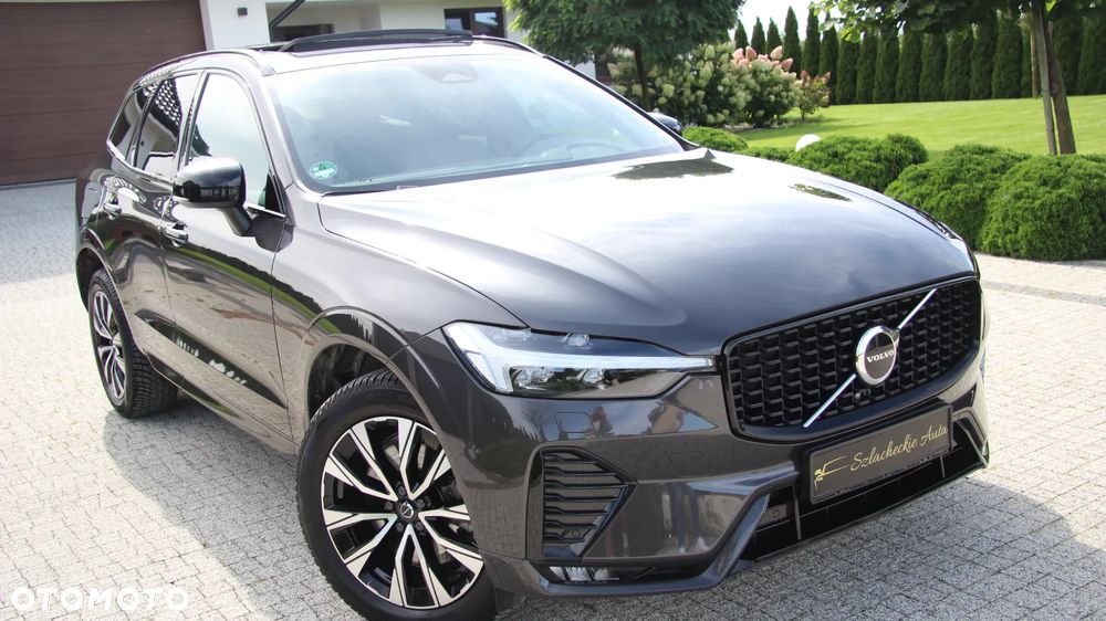 Volvo XC 60 B4 D AWD Plus Dark - 16