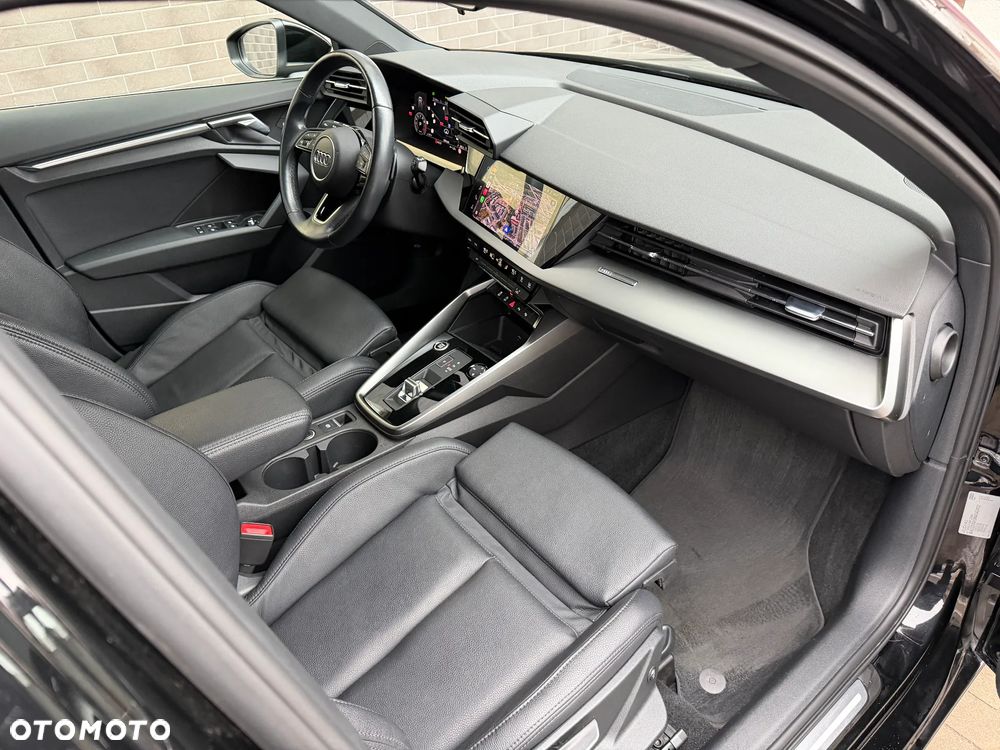 Audi A3 Sportback 35 TFSI cylinder on demand S tronic design - 35