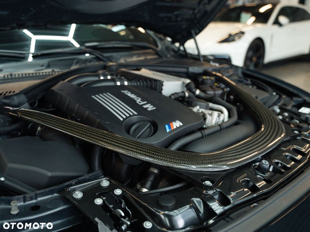 BMW M4 Coupe DKG - 13