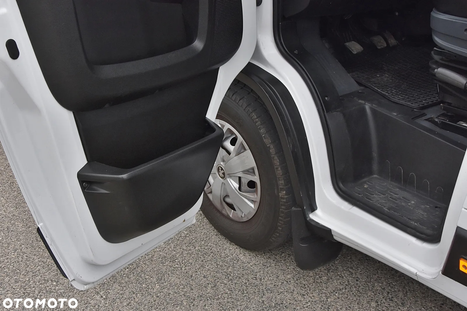 Peugeot Boxer - 32