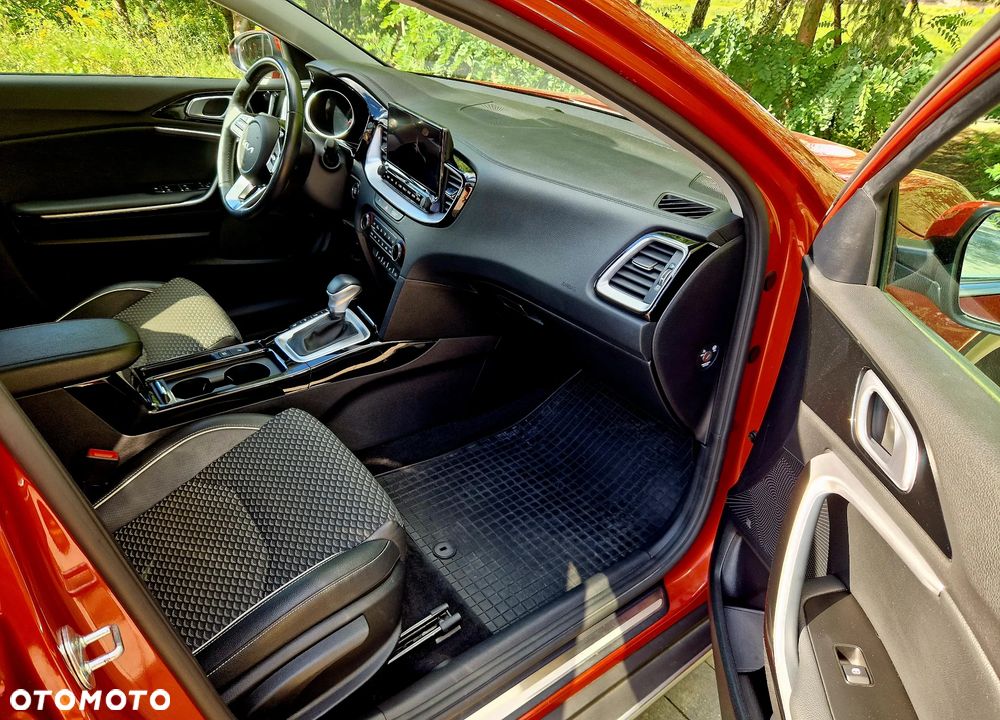 Kia XCeed 1.6 T-GDI L Business Line DCT - 18