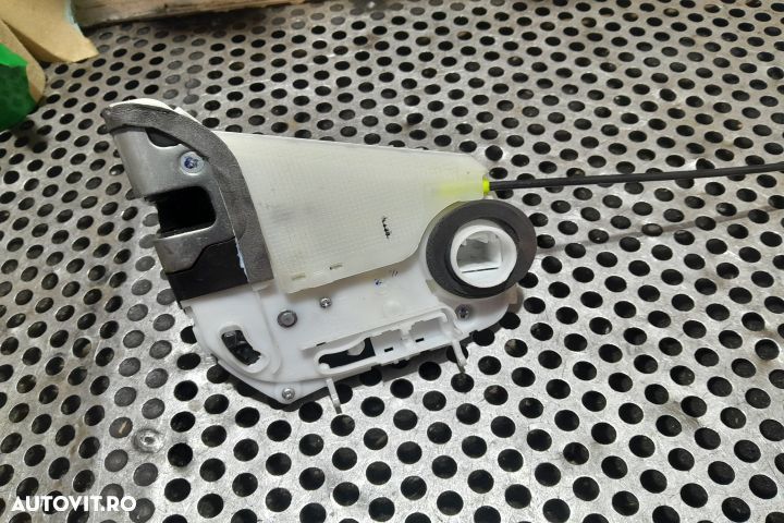Broasca usa spate stanga 6010-19-039443P 6010-19-039443P Toyota Yaris - 2