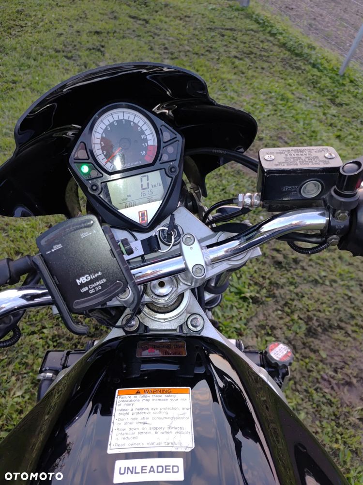 Suzuki SV - 6