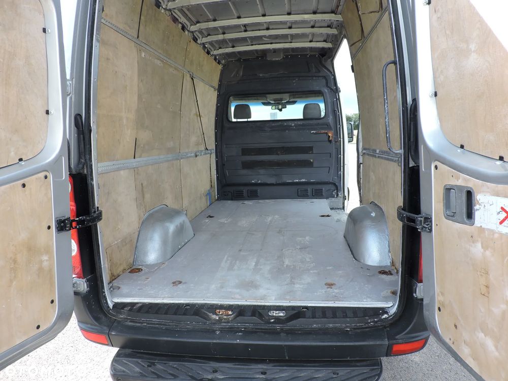 Volkswagen Crafter - 13