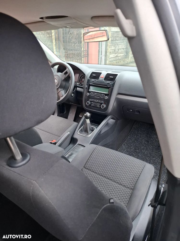 Volkswagen Jetta 1.6 Comfortline - 4