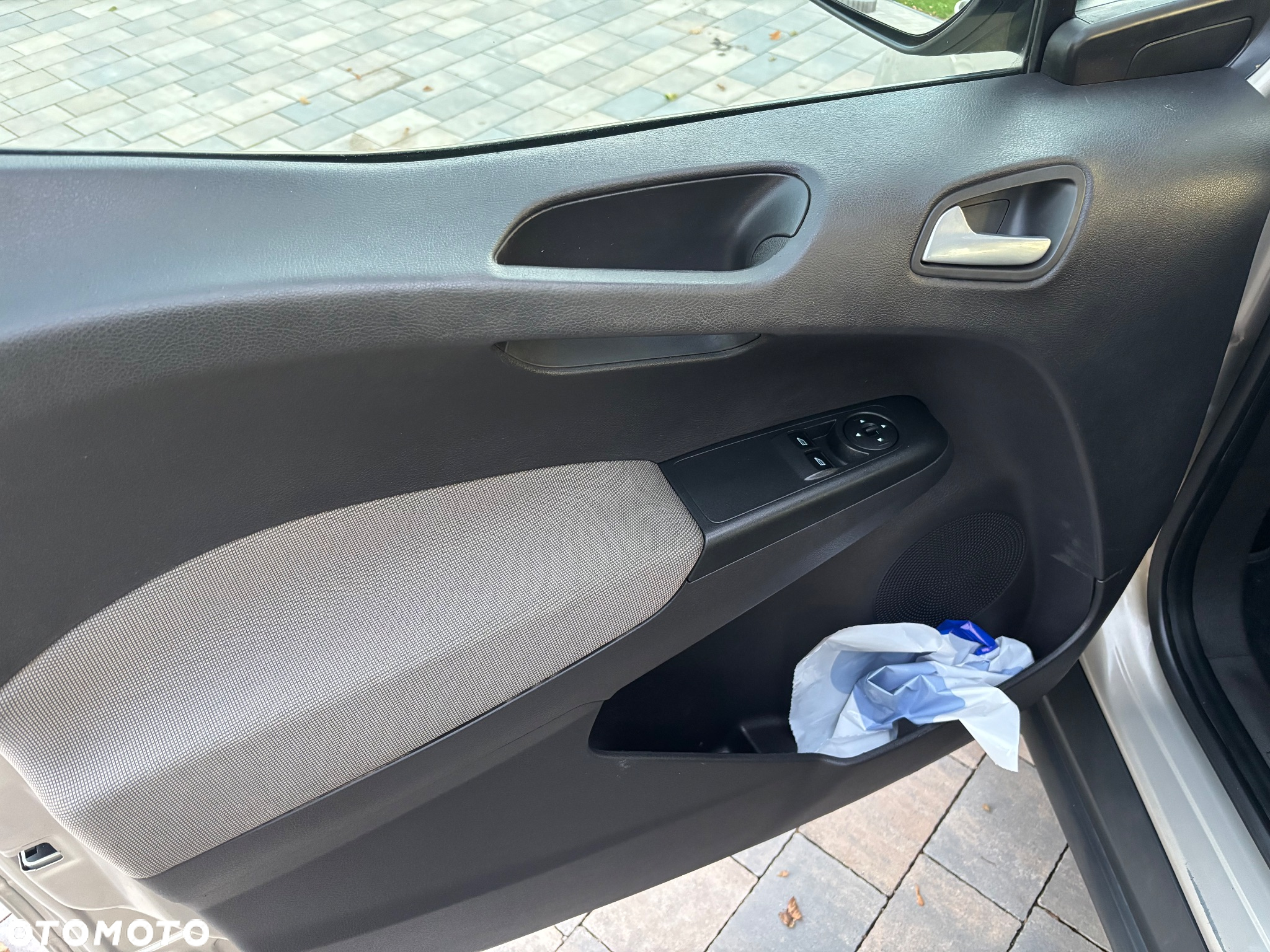 Ford Tourneo Courier 1.0 EcoBoost Titanium - 34