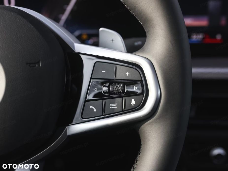BMW Seria 3 318i M Sport - 13