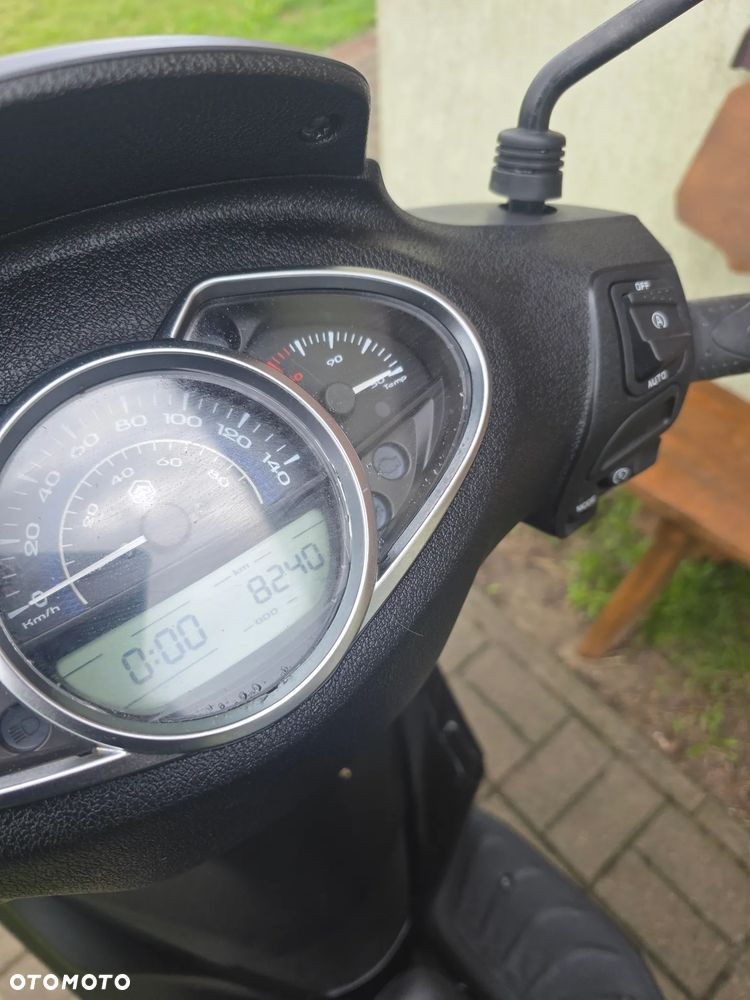 Piaggio Medley - 10