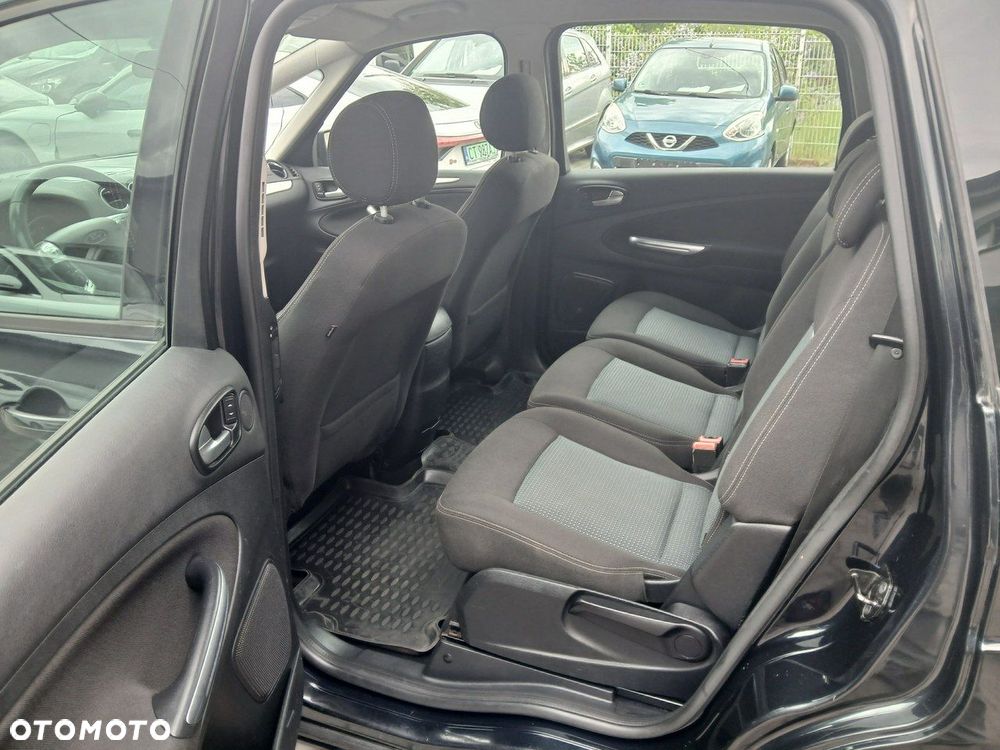 Ford S-Max 2.0 TDCi Ambiente - 13