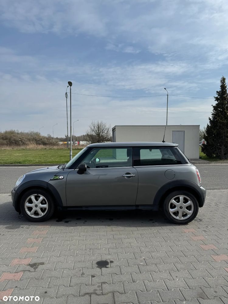 MINI ONE - 10