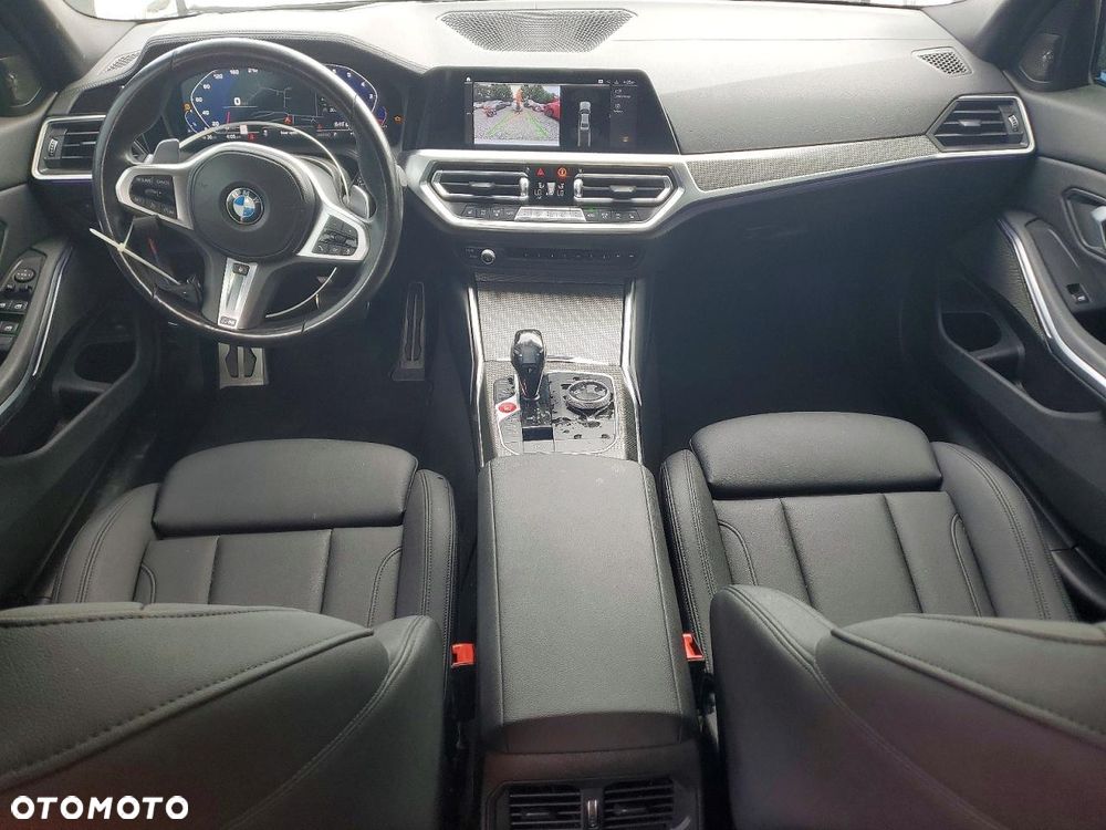 BMW Seria 3 330i xDrive M Sport sport - 9