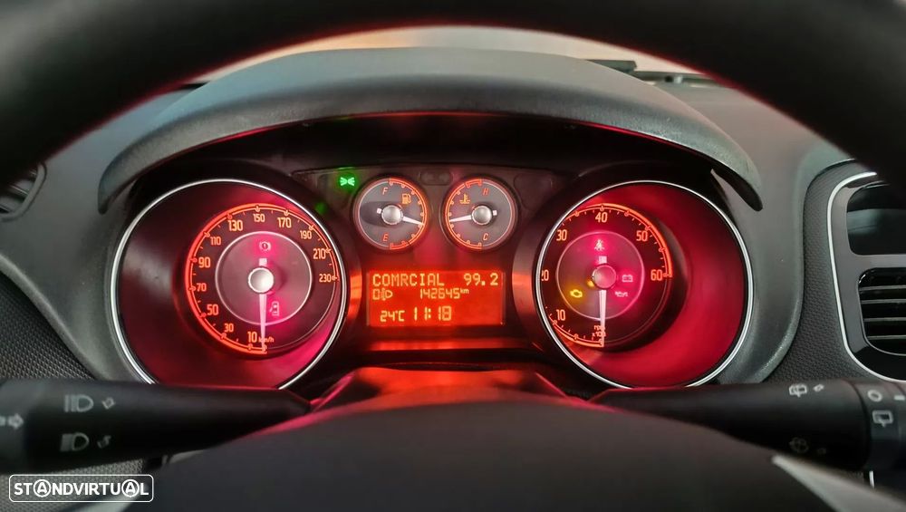Fiat Punto 1.3 M-Jet Easy S&S - 9