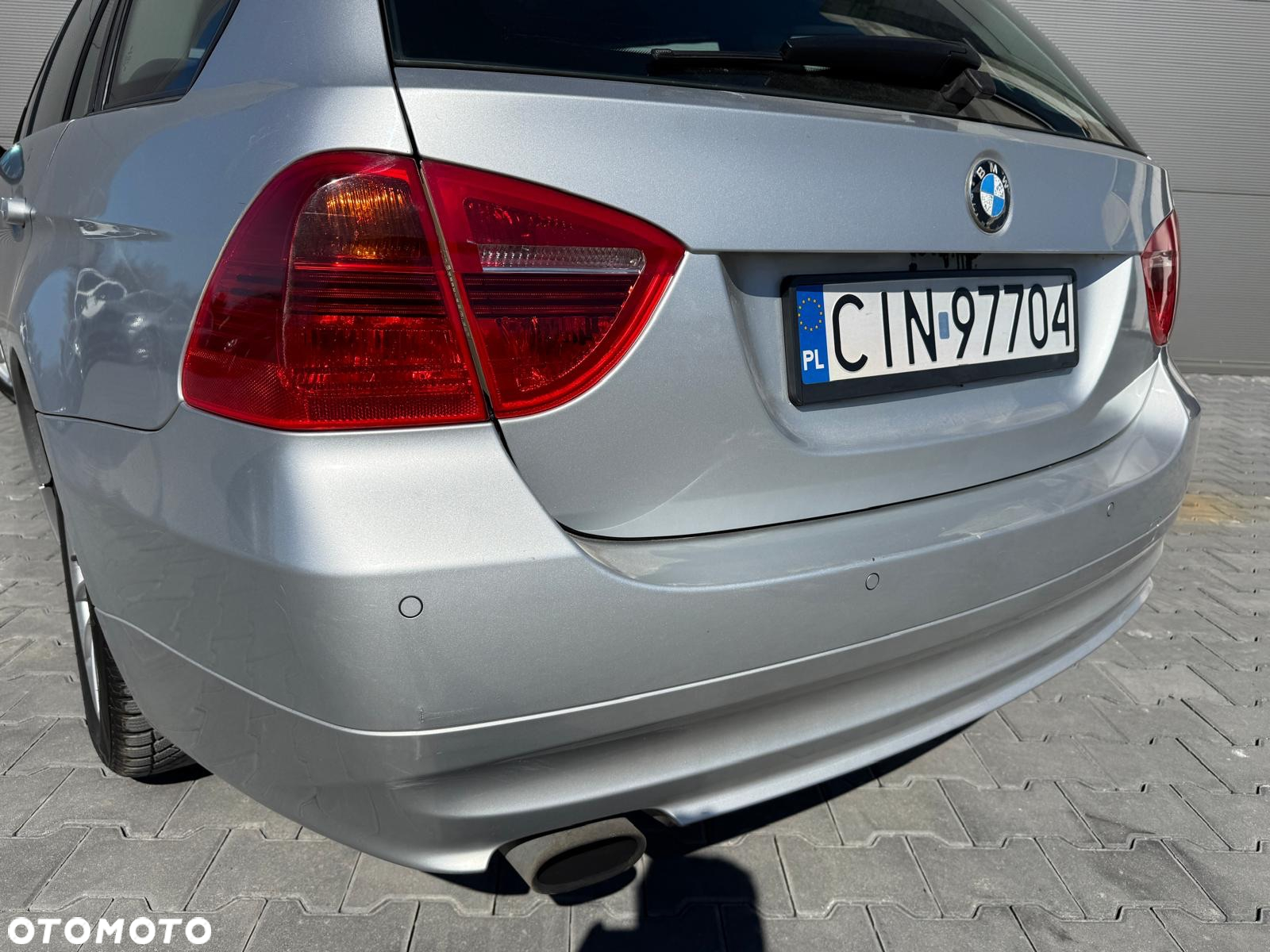 BMW Seria 3 318d Touring Advantage - 10