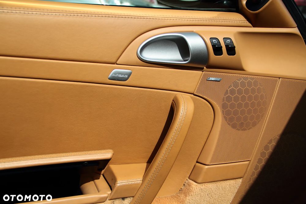 Porsche 911 Carrera S - 10