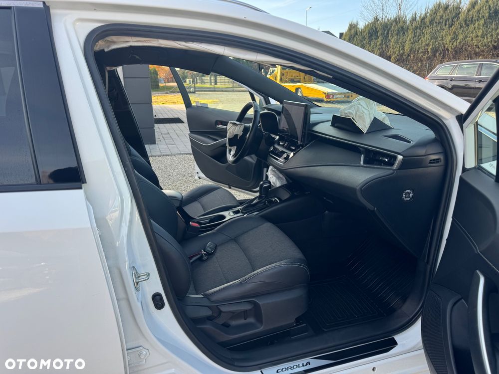 Toyota Corolla 1.8 Hybrid Style - 34