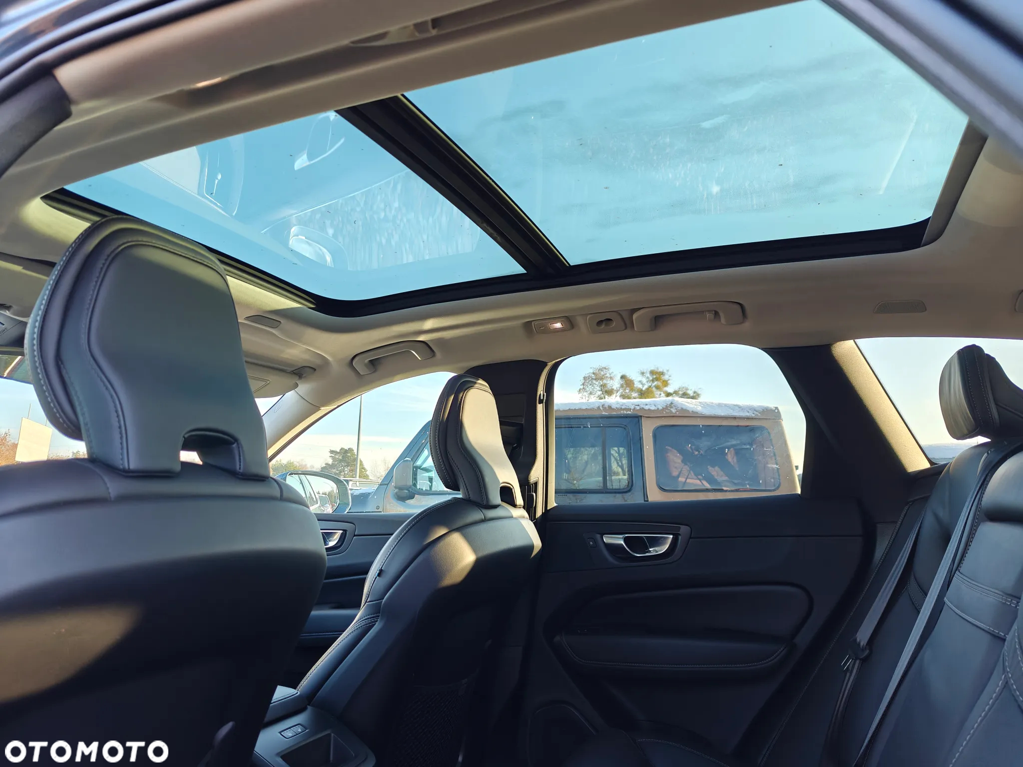 Volvo XC 60 T8 Plug-In Hybrid AWD Inscription - 14