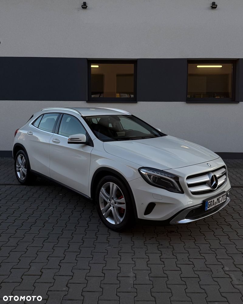 Mercedes-Benz GLA 200 7G-DCT - 1