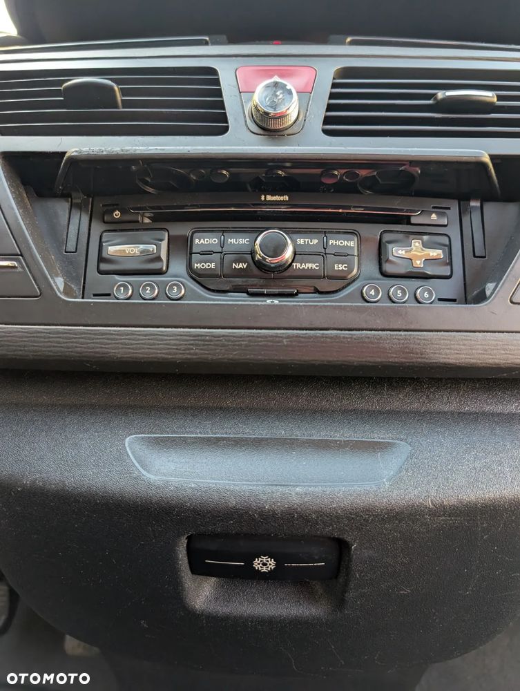 Citroën C4 Picasso 1.6 e-HDi FAP EGS6 Exclusive - 8