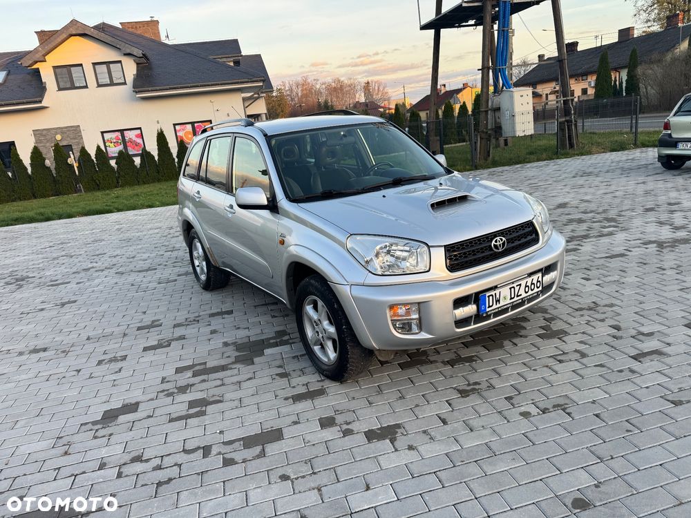 Toyota RAV4 D-4D 4x4 Executive - 3