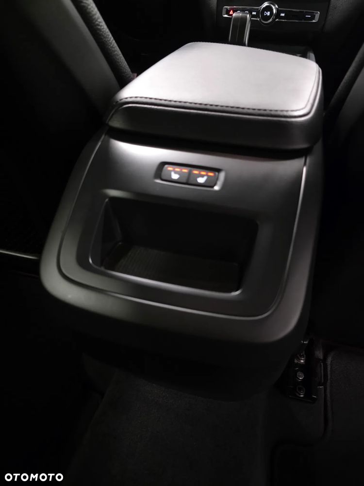 Volvo XC 60 B4 D Geartronic RDesign - 22