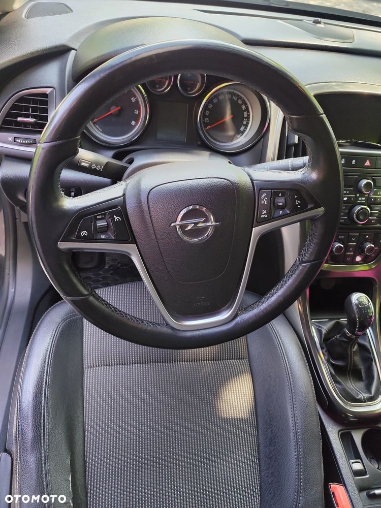 Opel Astra 1.4 T Cosmo - 6