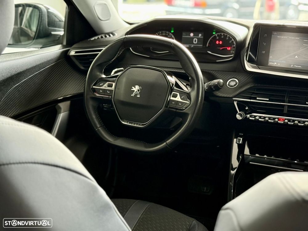 Peugeot 2008 1.5 BlueHDi Allure EAT8 - 25