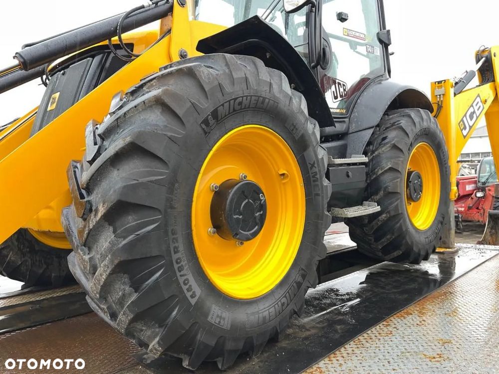 JCB 4CX T4F - 4