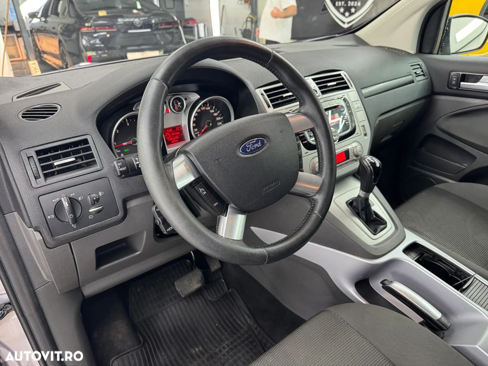 Ford Kuga 2.0 TDCi 4x4 Aut. Champions Edition - 15