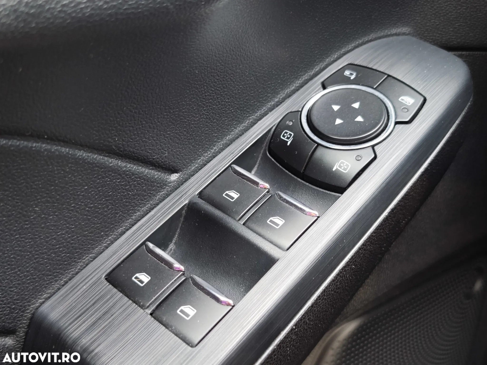 Ford Kuga 1.5 EcoBlue A8 FWD ST Line - 25