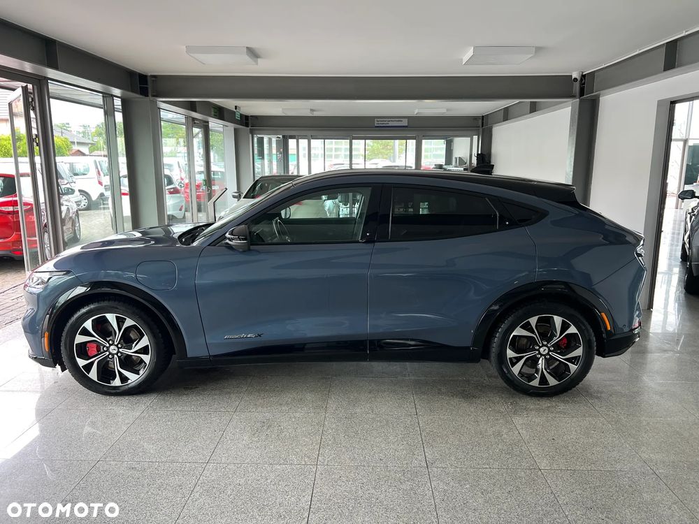 Ford Mustang Mach-E - 10