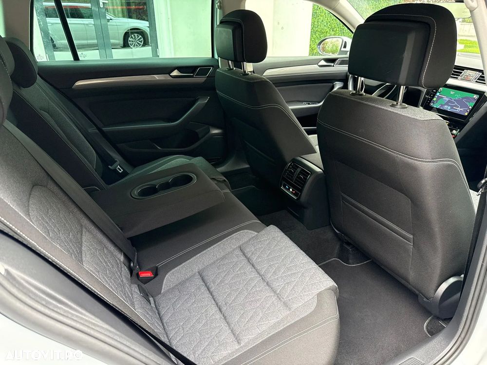 Volkswagen Passat 2.0 TDI SCR DSG Business - 6