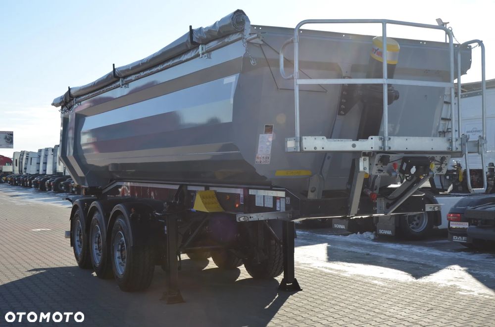 Schwarzmuller NOWA WYWROTKA 25 m3 / HARDOX / SAF / OŚ POD. / HYVA / LED / - 2