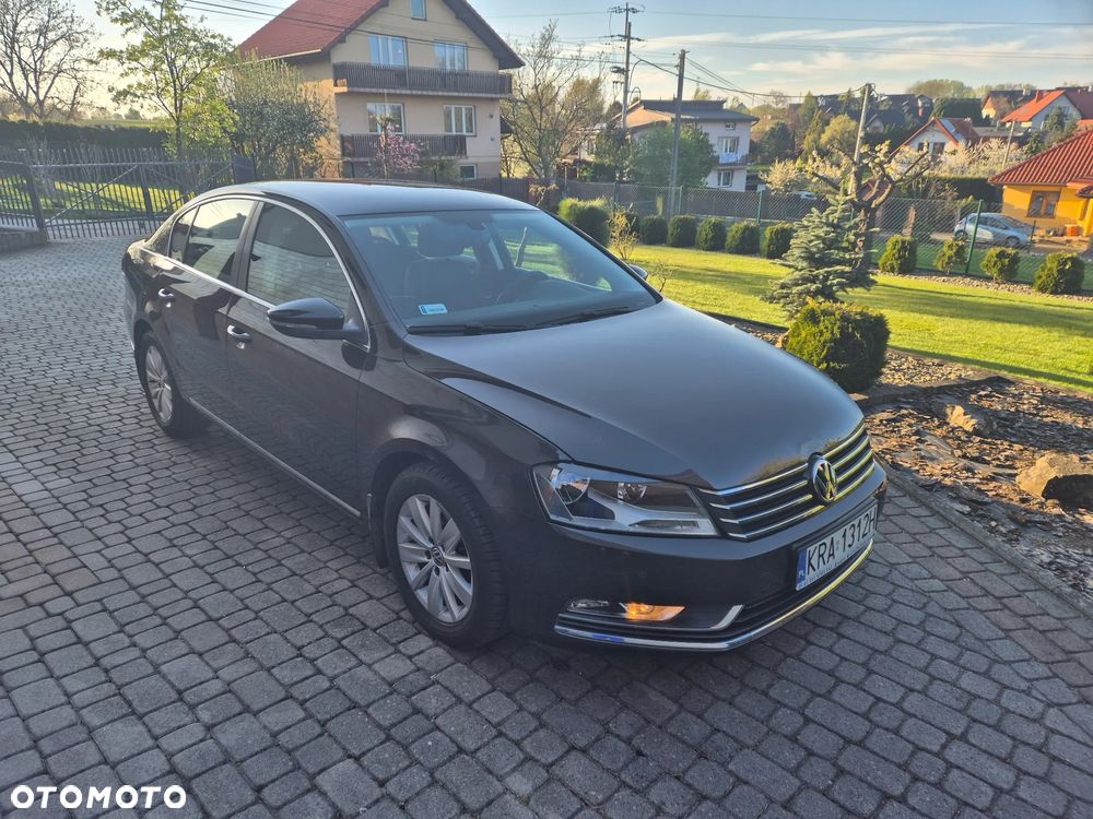 Volkswagen Passat 2.0 TDI Comfortline - 4