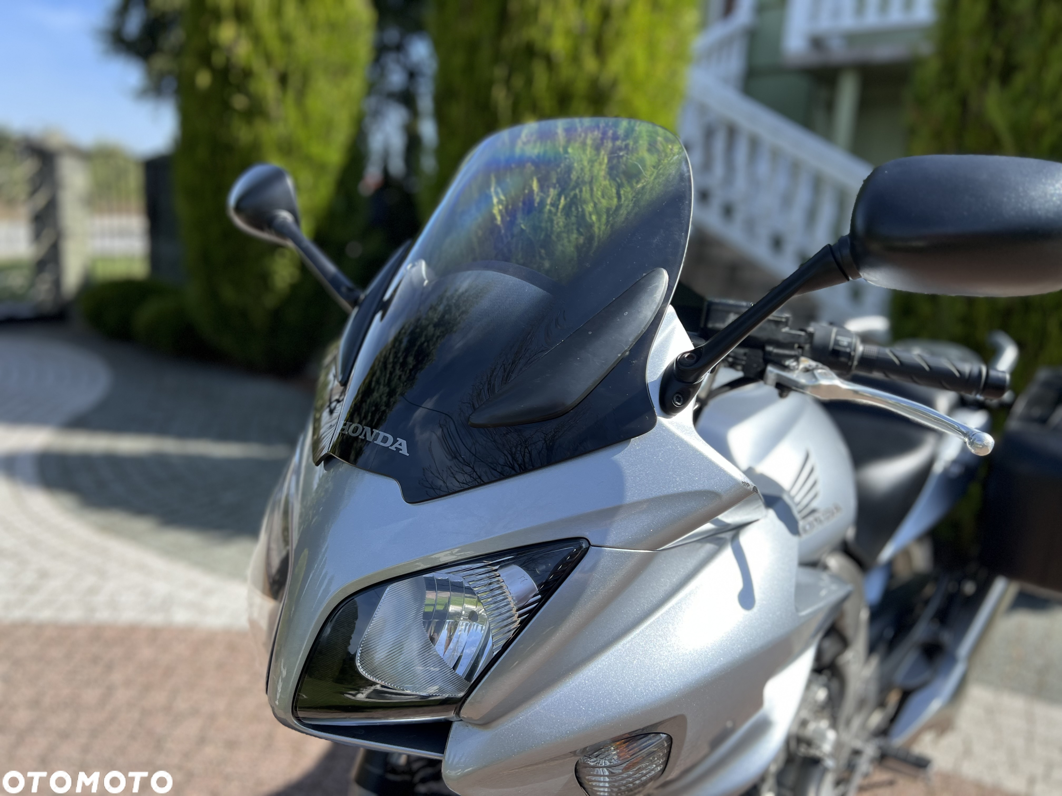 Honda CBF - 32