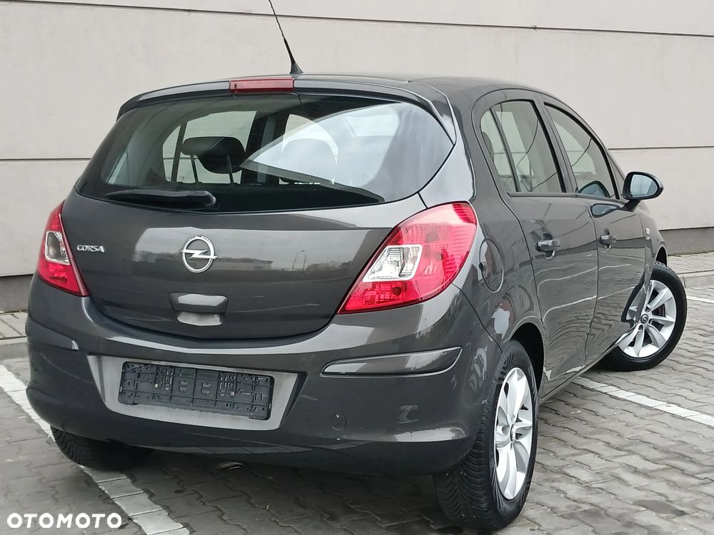 Opel Corsa 1.4 16V Color Elegance - 4