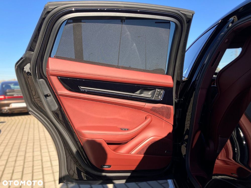 Porsche Panamera - 19