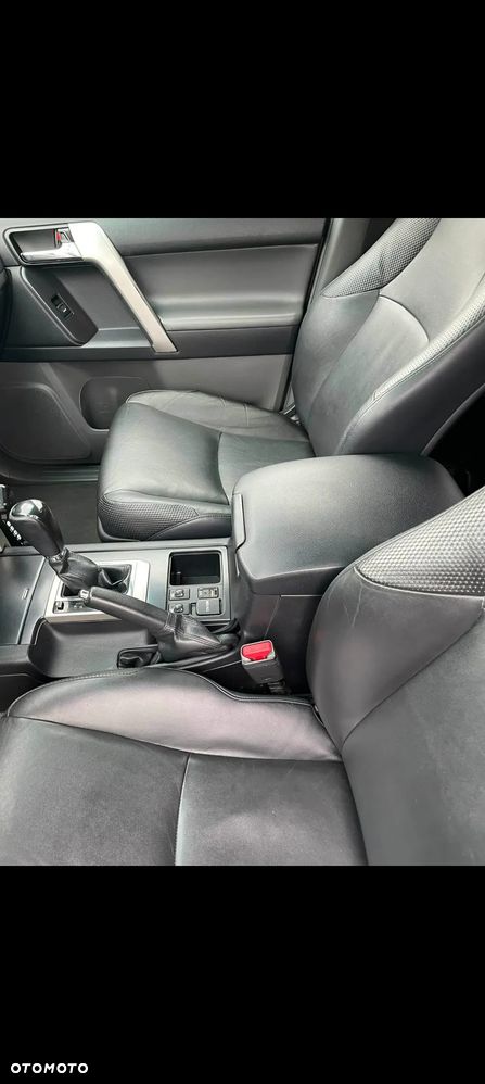 Toyota Land Cruiser LC 3.0 D-4D Prestige 7os - 12