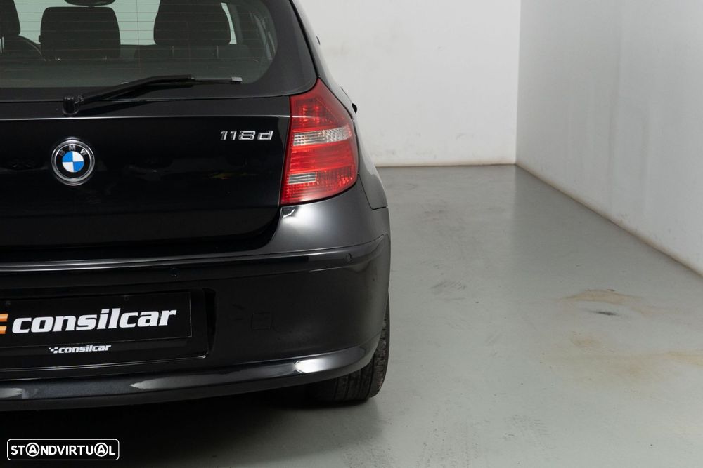 BMW 118 d Line Urban - 15