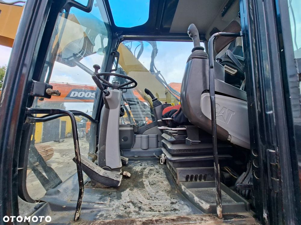 Caterpillar M313D - 10