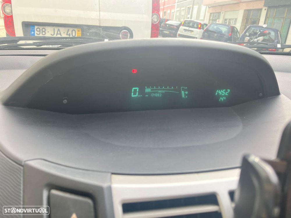 Toyota Yaris 1.0 VVT-i - 17